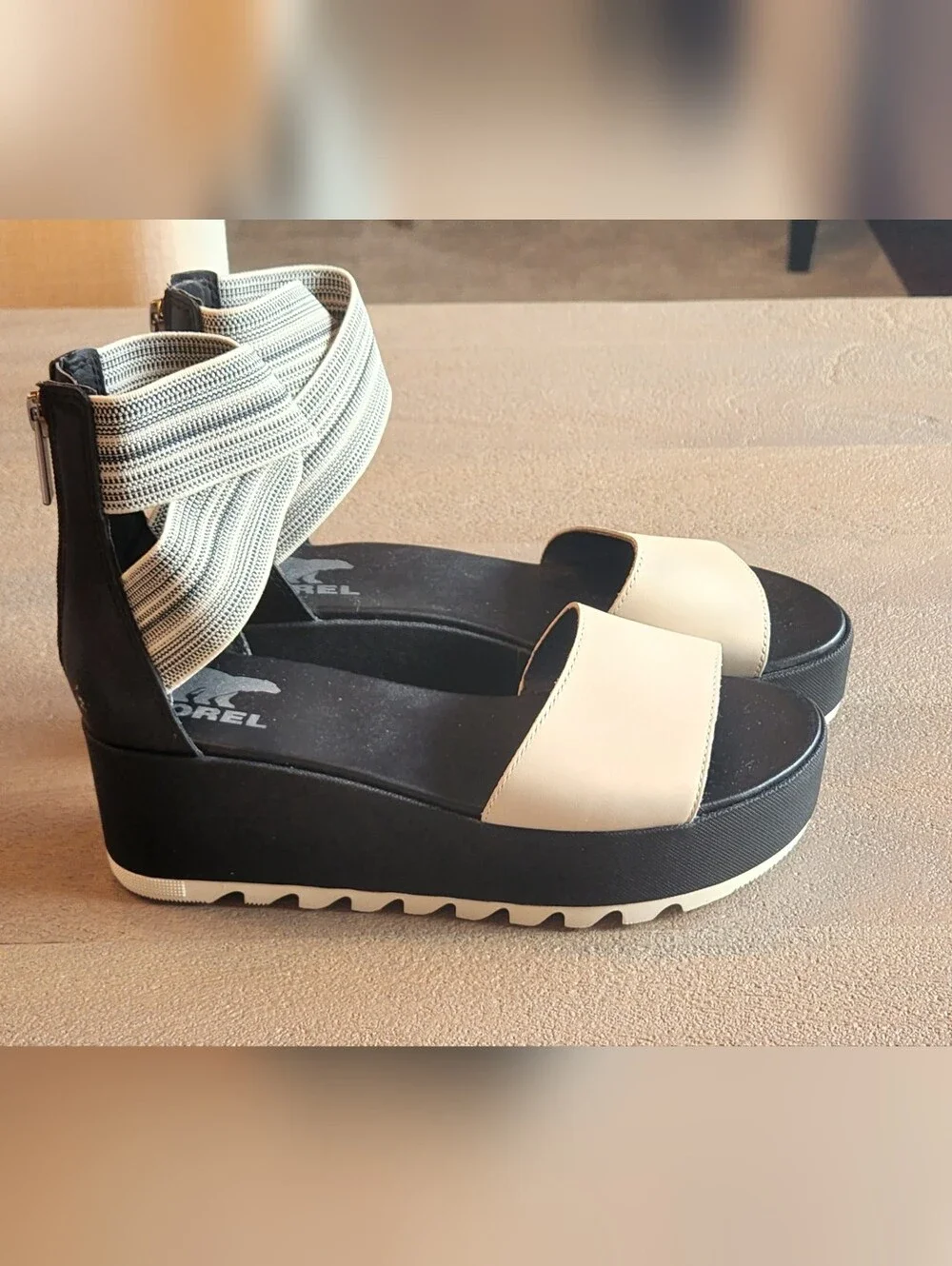 Sorel Women’s Cameron Leather Platform Ankle Strap Wedge Zip Sandal Size 7